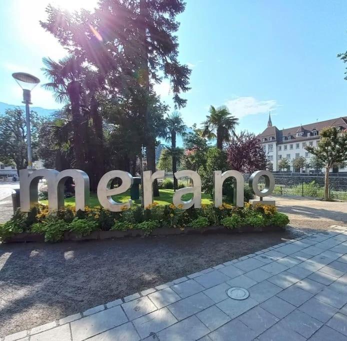 Guest House Meran Buitenkant foto
